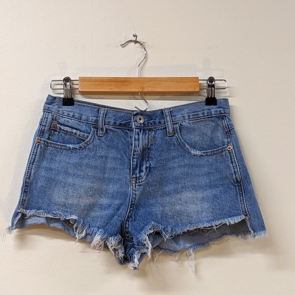Light Wash Denim Festy Short size 4